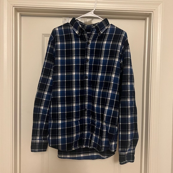 Lands End Traditional Fit Flannel Shirt. Size Medium. Color: Navy/Cobalt - Picture 1 of 2